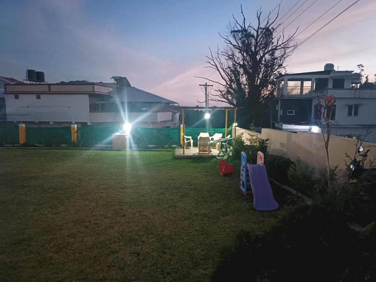 乌提Rose Garden Enclave For Families & Executives住宿加早餐旅馆 外观 照片